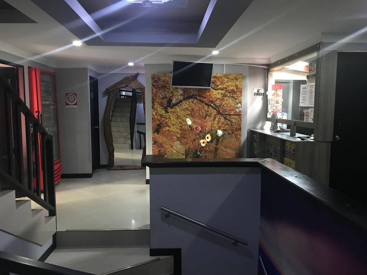Hotel Calipso マリニリャ エクステリア 写真