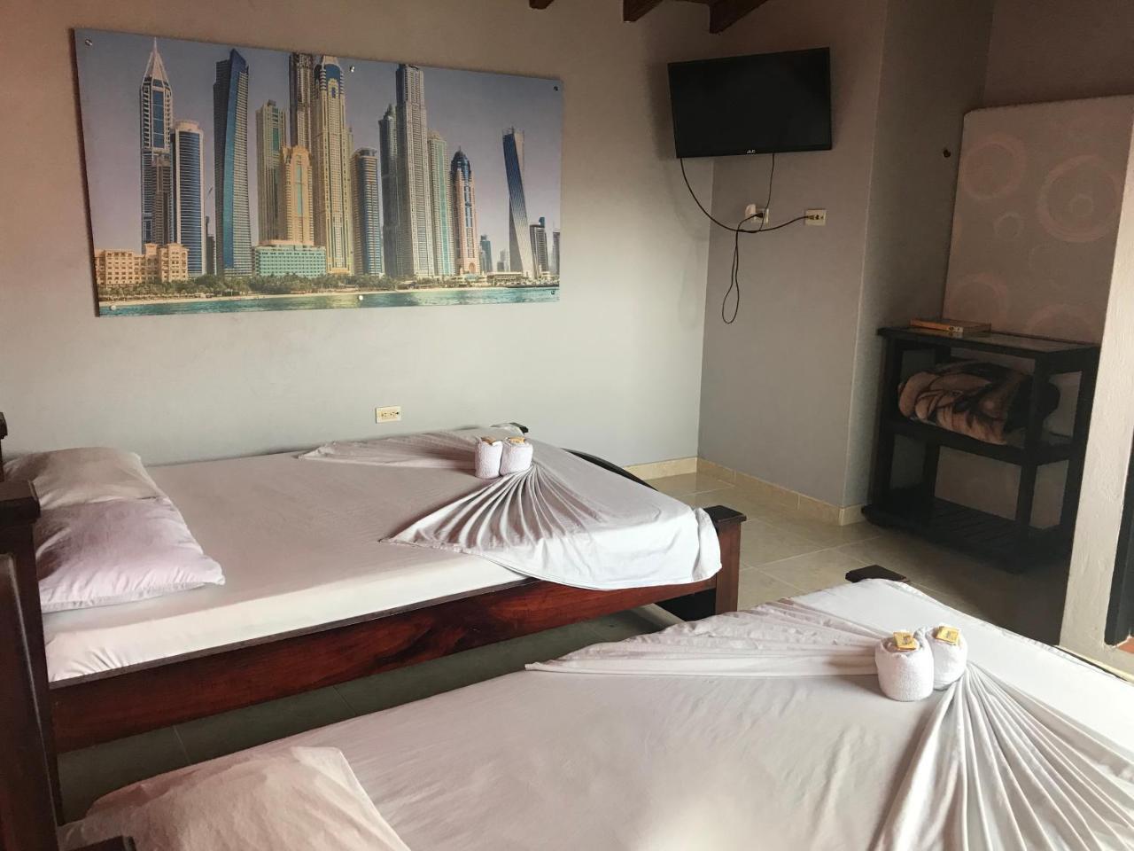 Hotel Calipso マリニリャ エクステリア 写真